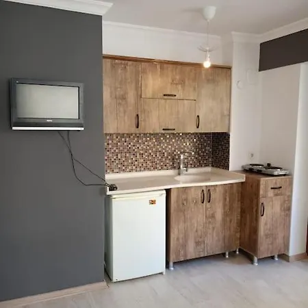 Luxury And Comfort In Alsancak Perfect For Groups Or Families Apartment