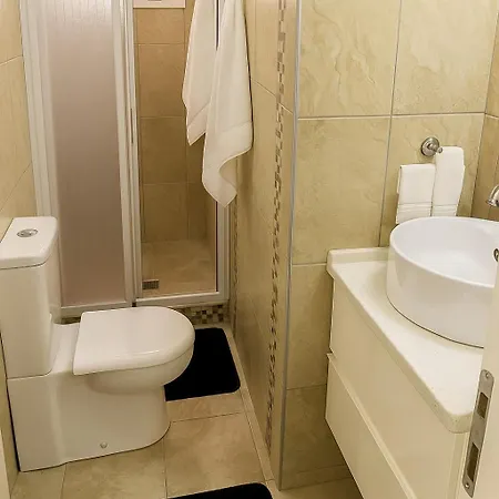 Luxury And Comfort In Alsancak Perfect For Groups Or Families *