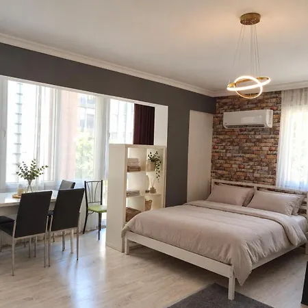 Luxury And Comfort In Alsancak Perfect For Groups Or Families Appartement